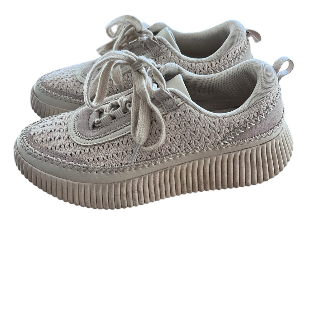 Cushionaire platform woven tennis shoe, cream color, size 10